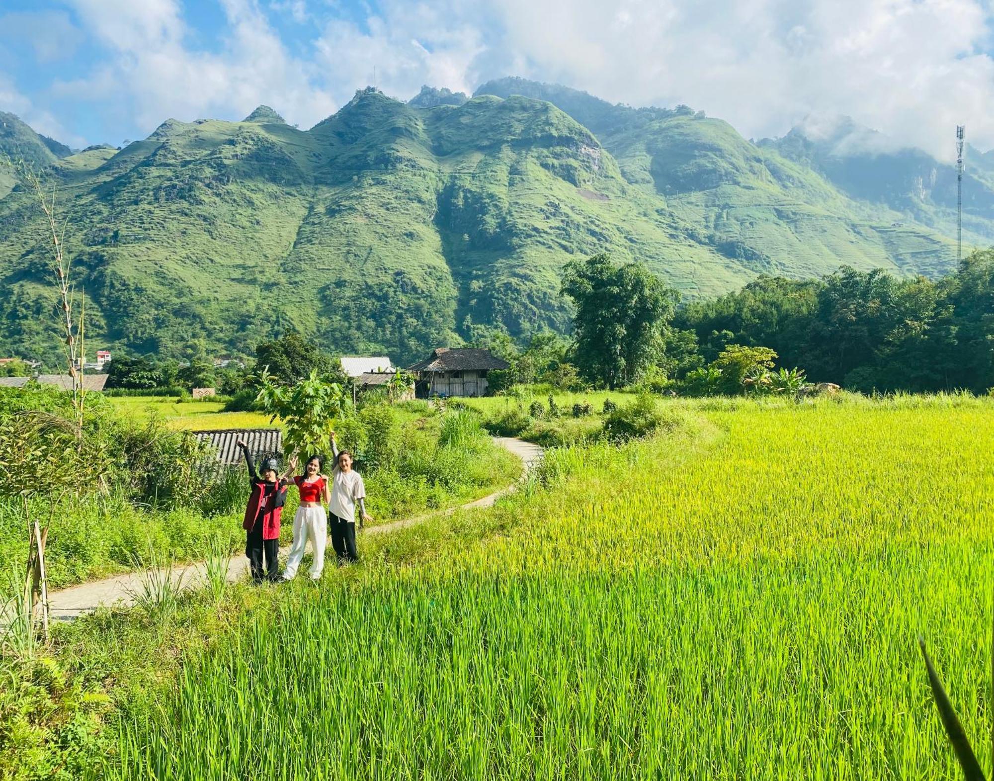 Du Gia Field View Homestay Lang Cac Exterior photo