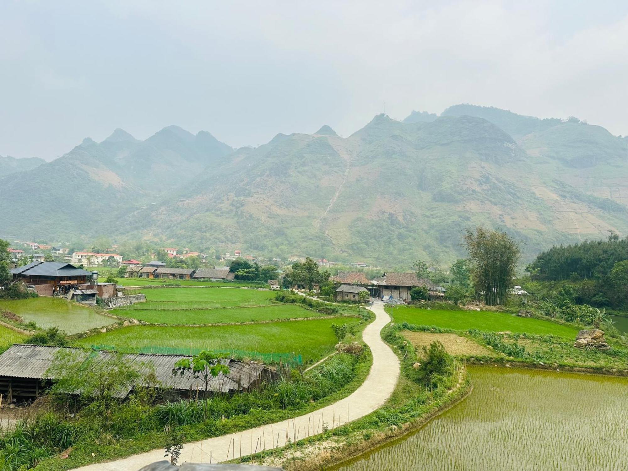 Du Gia Field View Homestay Lang Cac Exterior photo